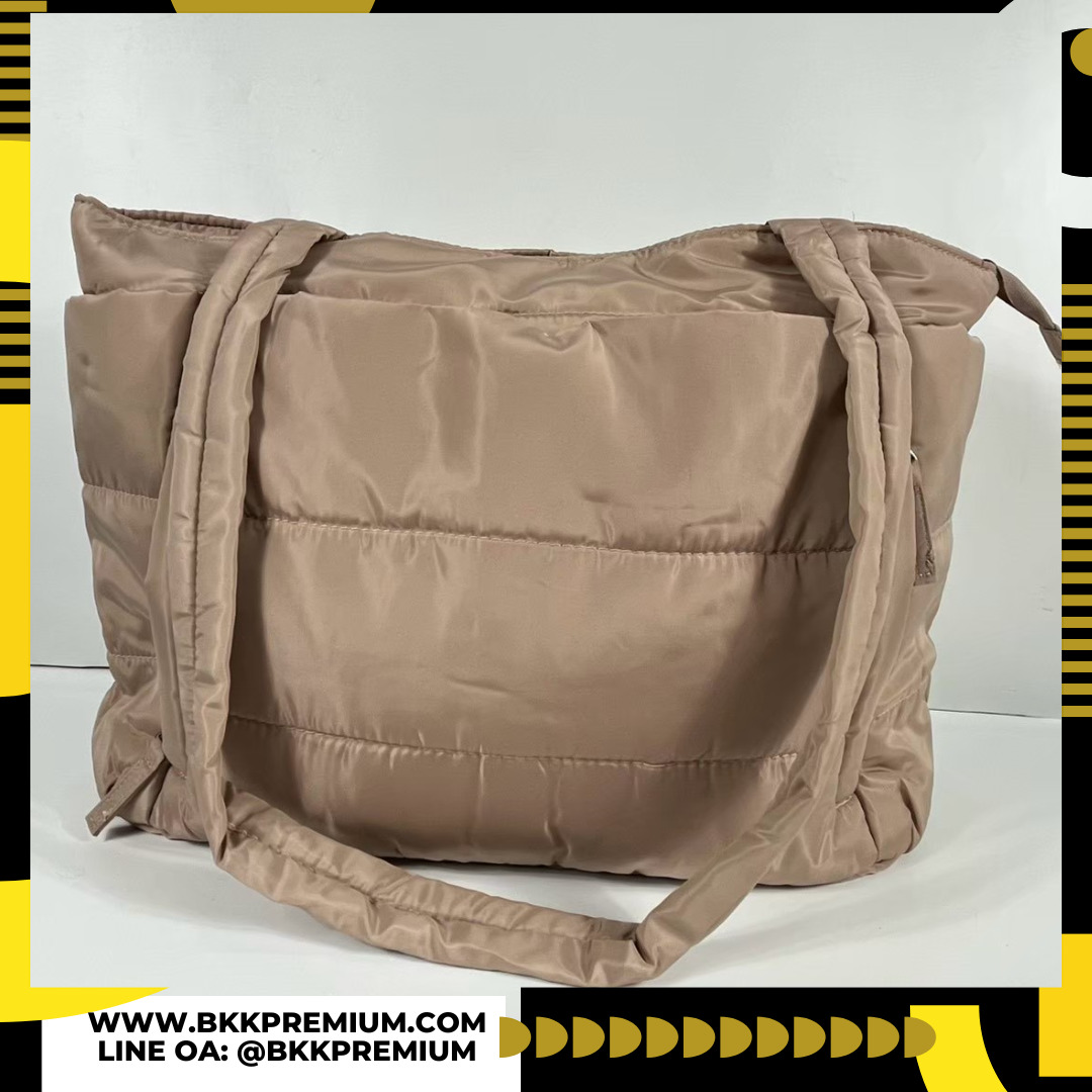 กระเป๋านุ่มนิ่ม travel kit สกรีน (3) กระเป๋านุ่มนิ่ม มีสายคาดกระเป๋าเดินทาง - Image 1
